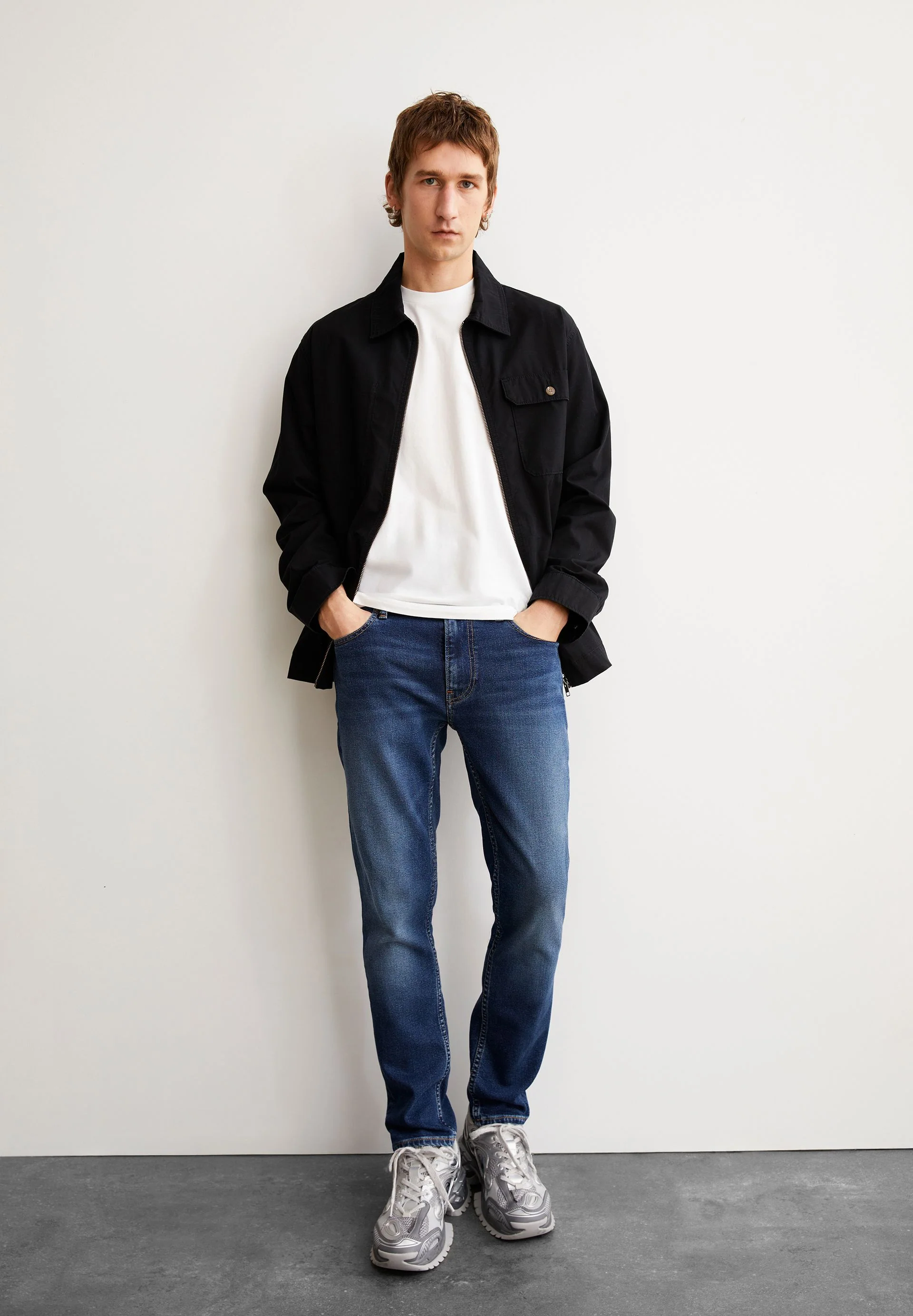 Thumb 4